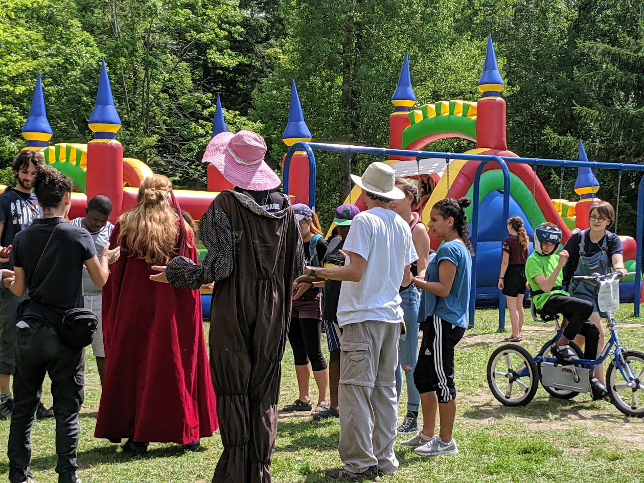 Jeux gonflables au répit Emergo